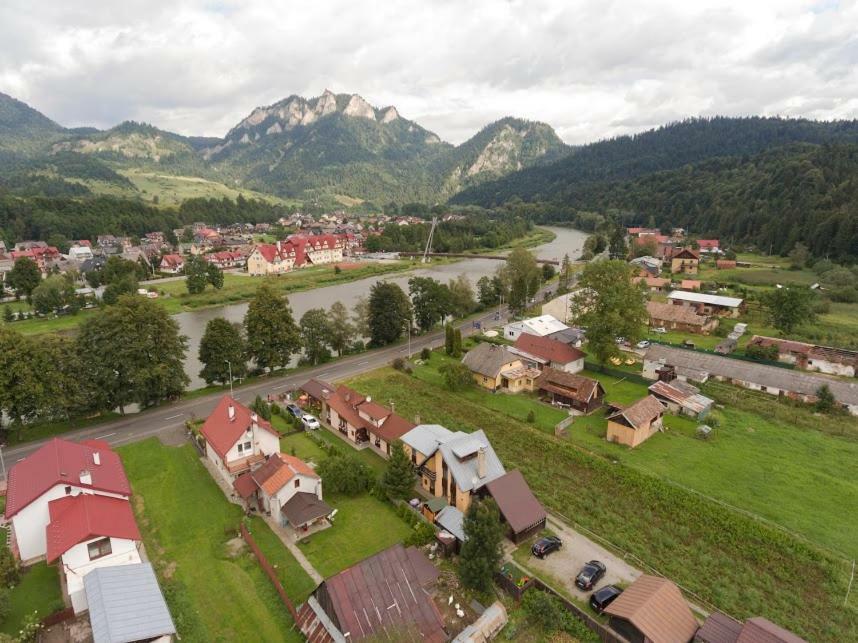 Penzion Pod Troma Korunami Cerveny Klastor Exterior photo